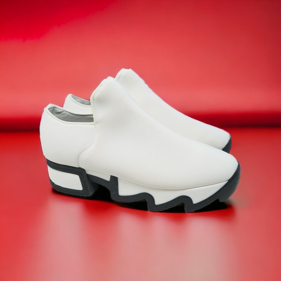 iRi NYC Black & White Neoprene Loafer Platform Shoes WES I Low Top EU 39.5 US 9 - Picture 1 of 8
